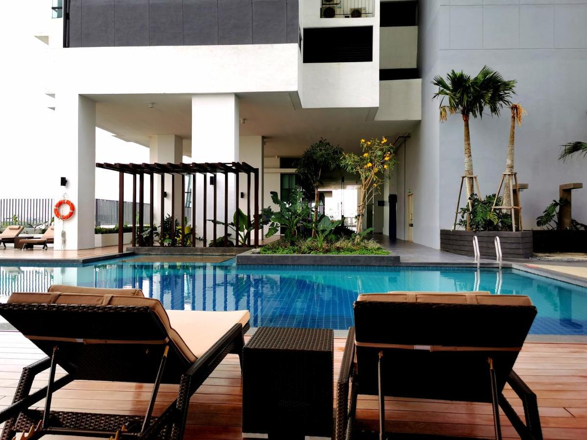 Mosaic Southkey Midvalley By Elegant Johor Bahru Bagian luar foto